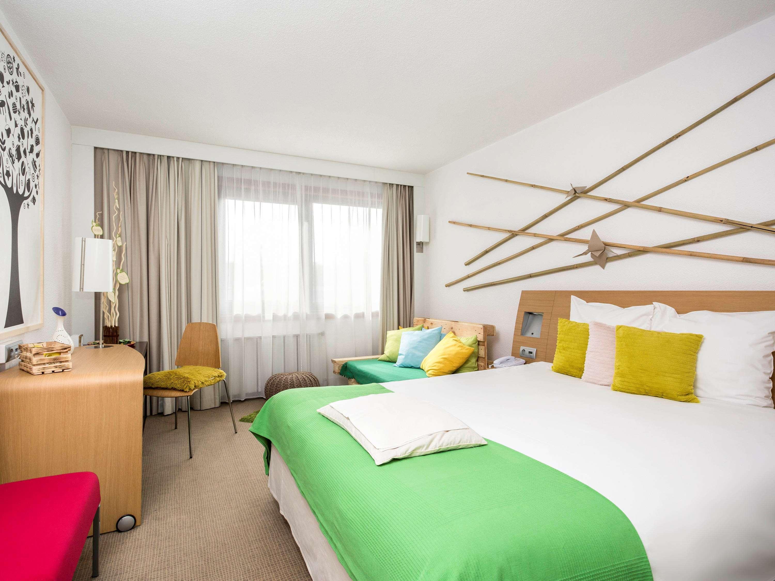 Novotel Warszawa Airport Exteriör bild