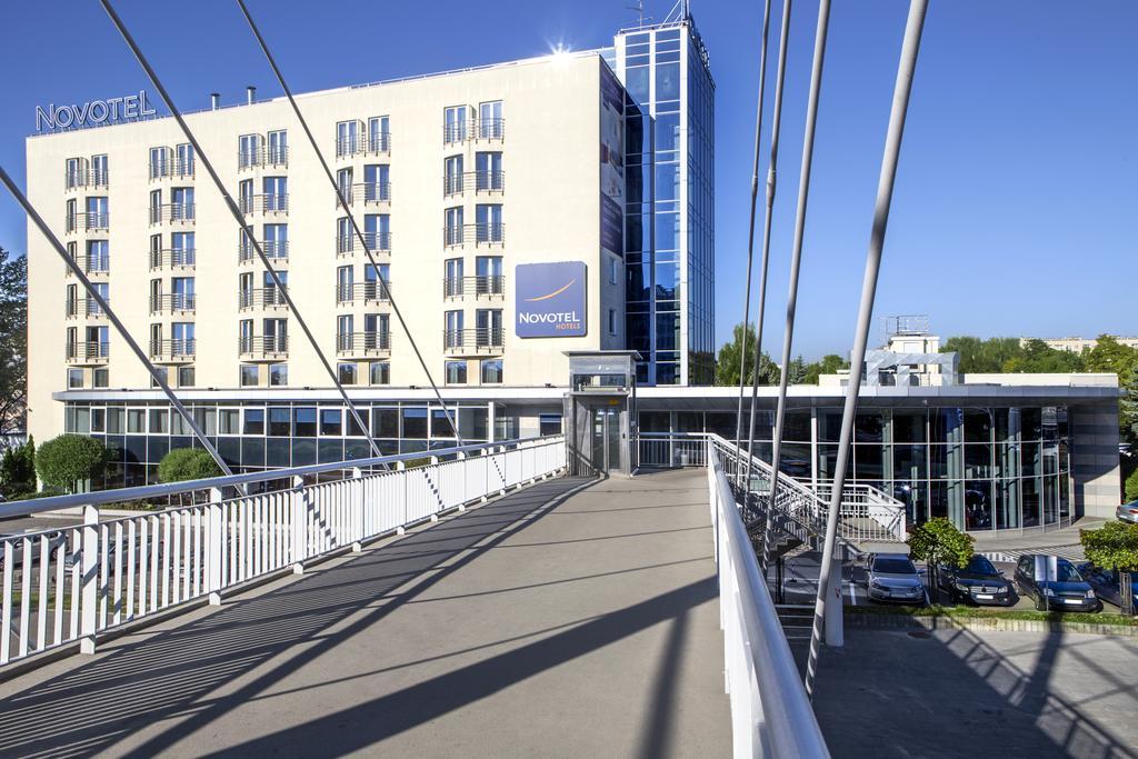 Novotel Warszawa Airport Exteriör bild